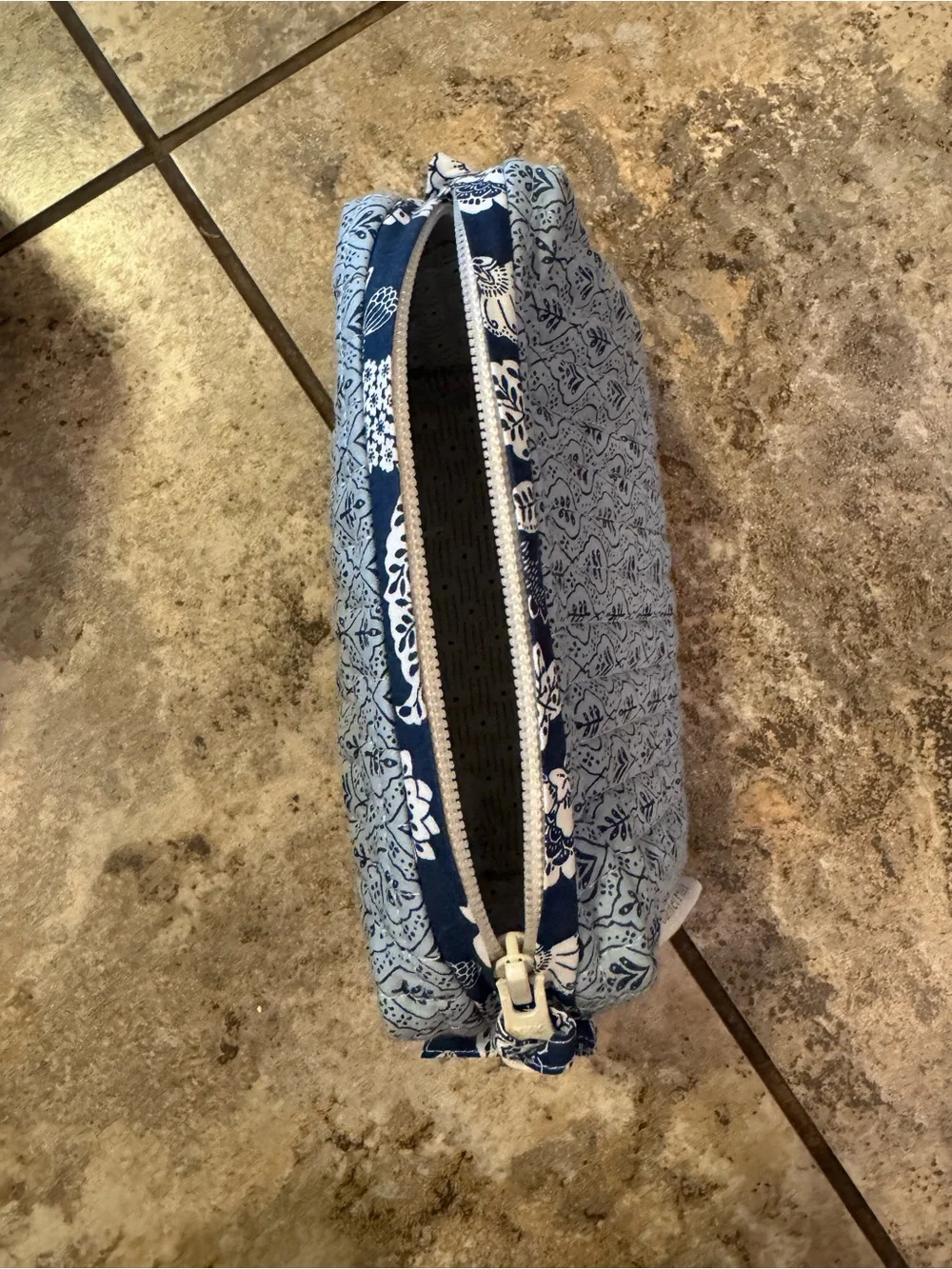 Garnet Hill quilted cosmetic bag set of (2) vibrant navy and white floral